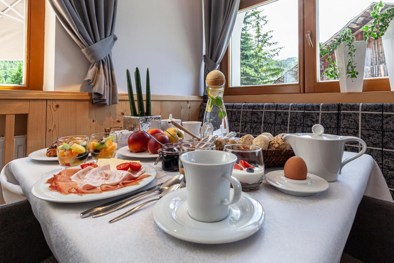 سان كاسيانو Villa Flora Mountain Lodges المظهر الخارجي الصورة