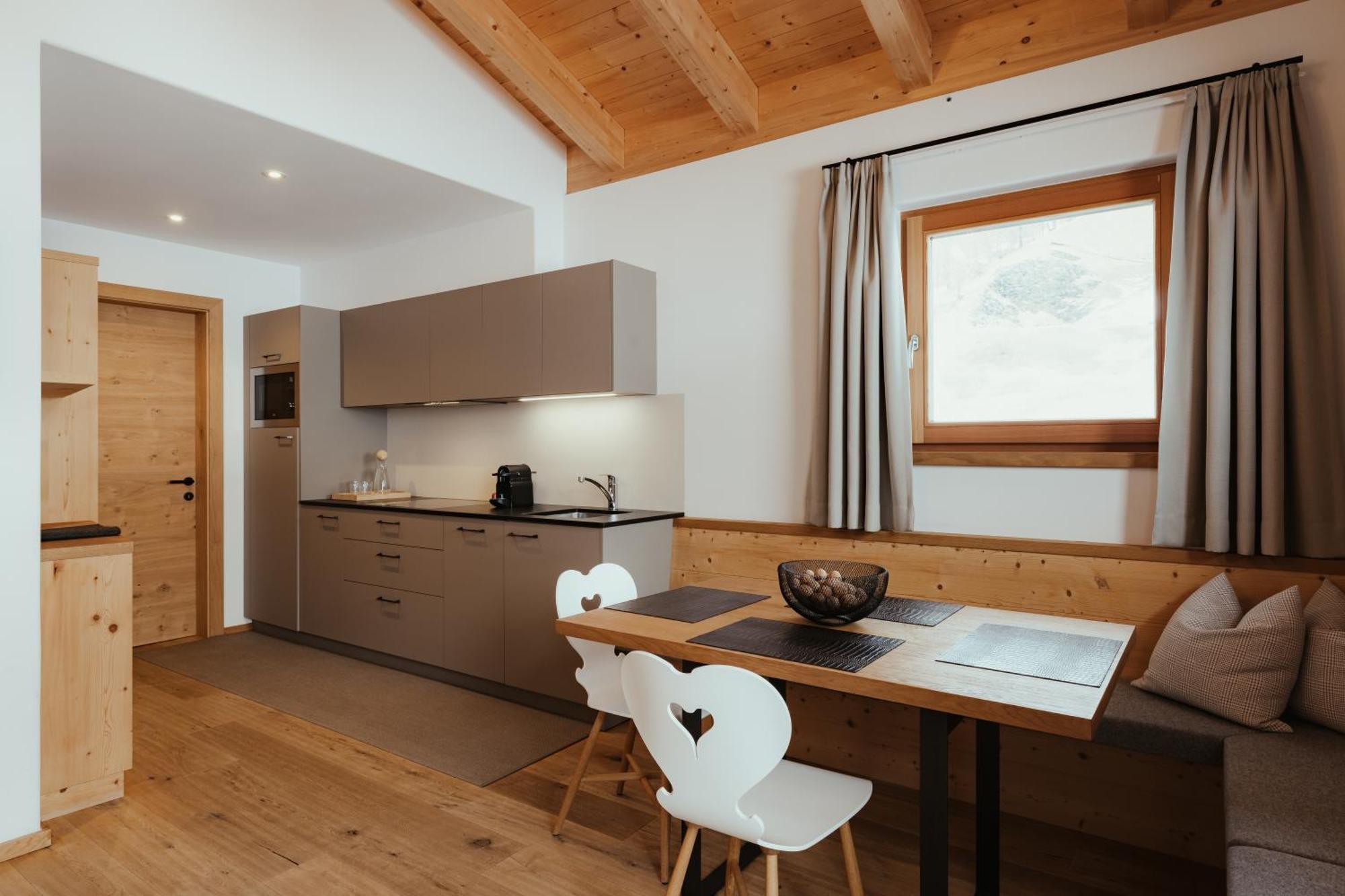 سان كاسيانو Villa Flora Mountain Lodges المظهر الخارجي الصورة