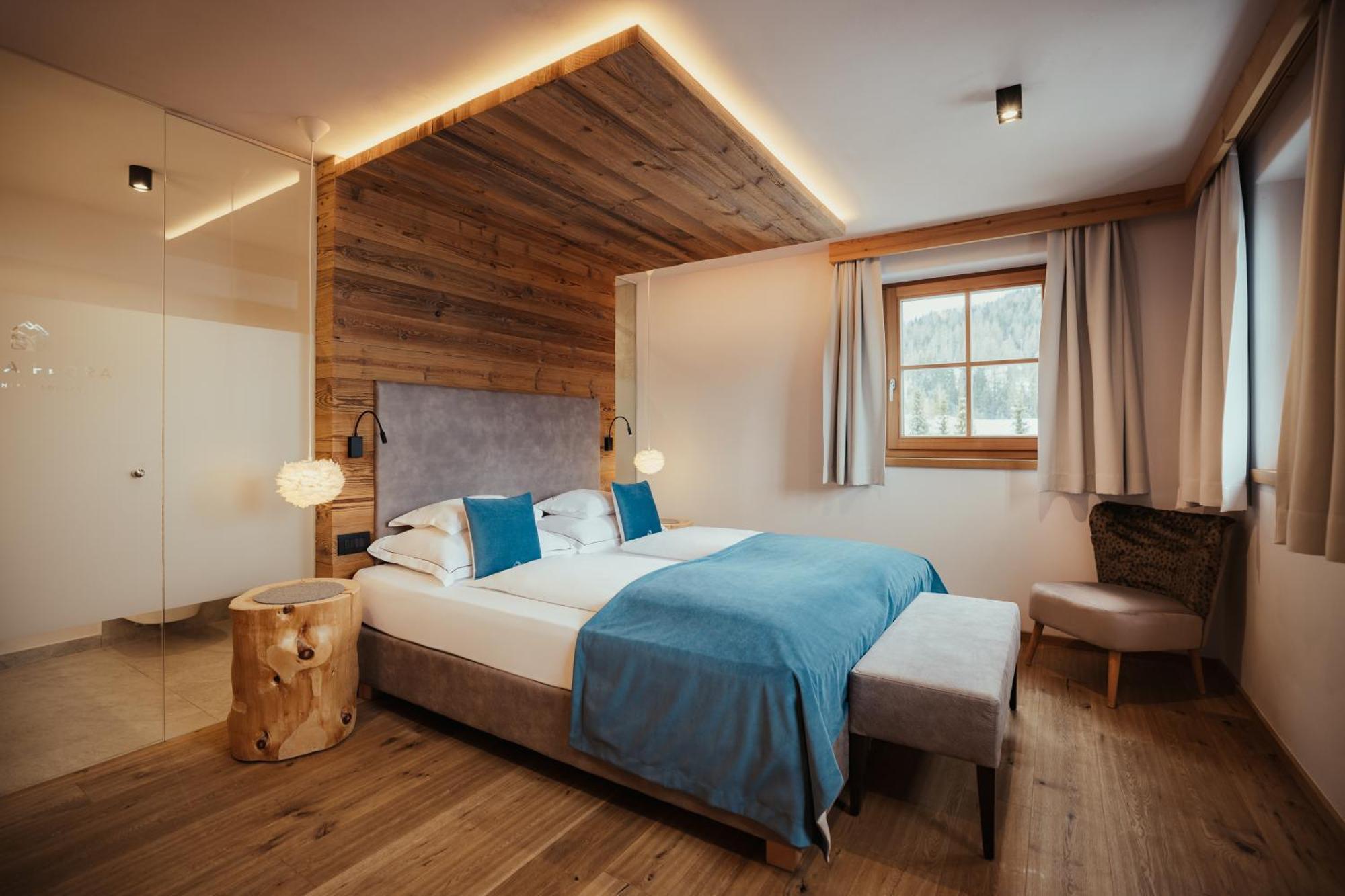 سان كاسيانو Villa Flora Mountain Lodges المظهر الخارجي الصورة