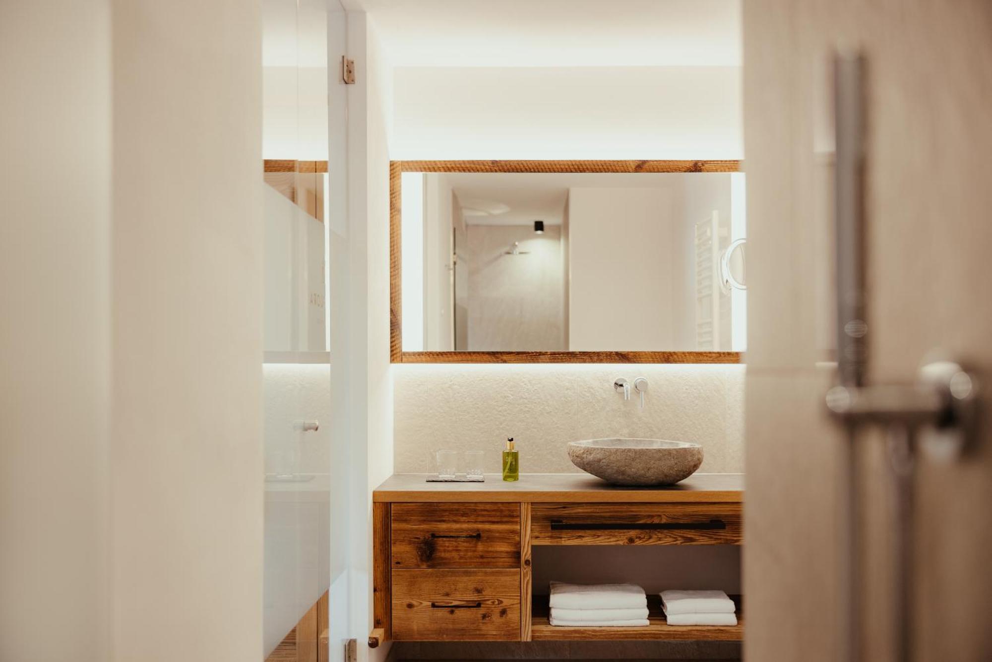 سان كاسيانو Villa Flora Mountain Lodges المظهر الخارجي الصورة