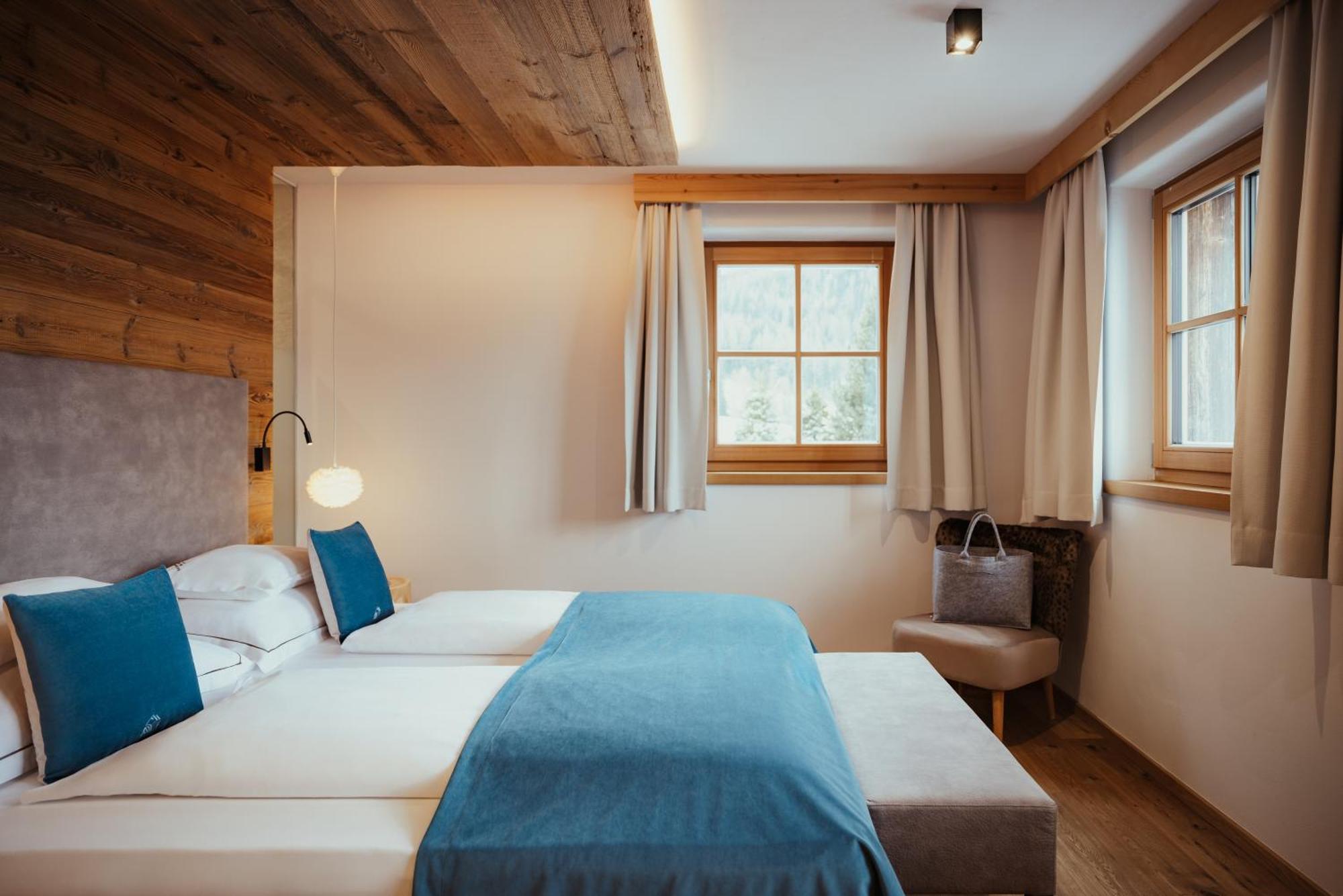 سان كاسيانو Villa Flora Mountain Lodges المظهر الخارجي الصورة