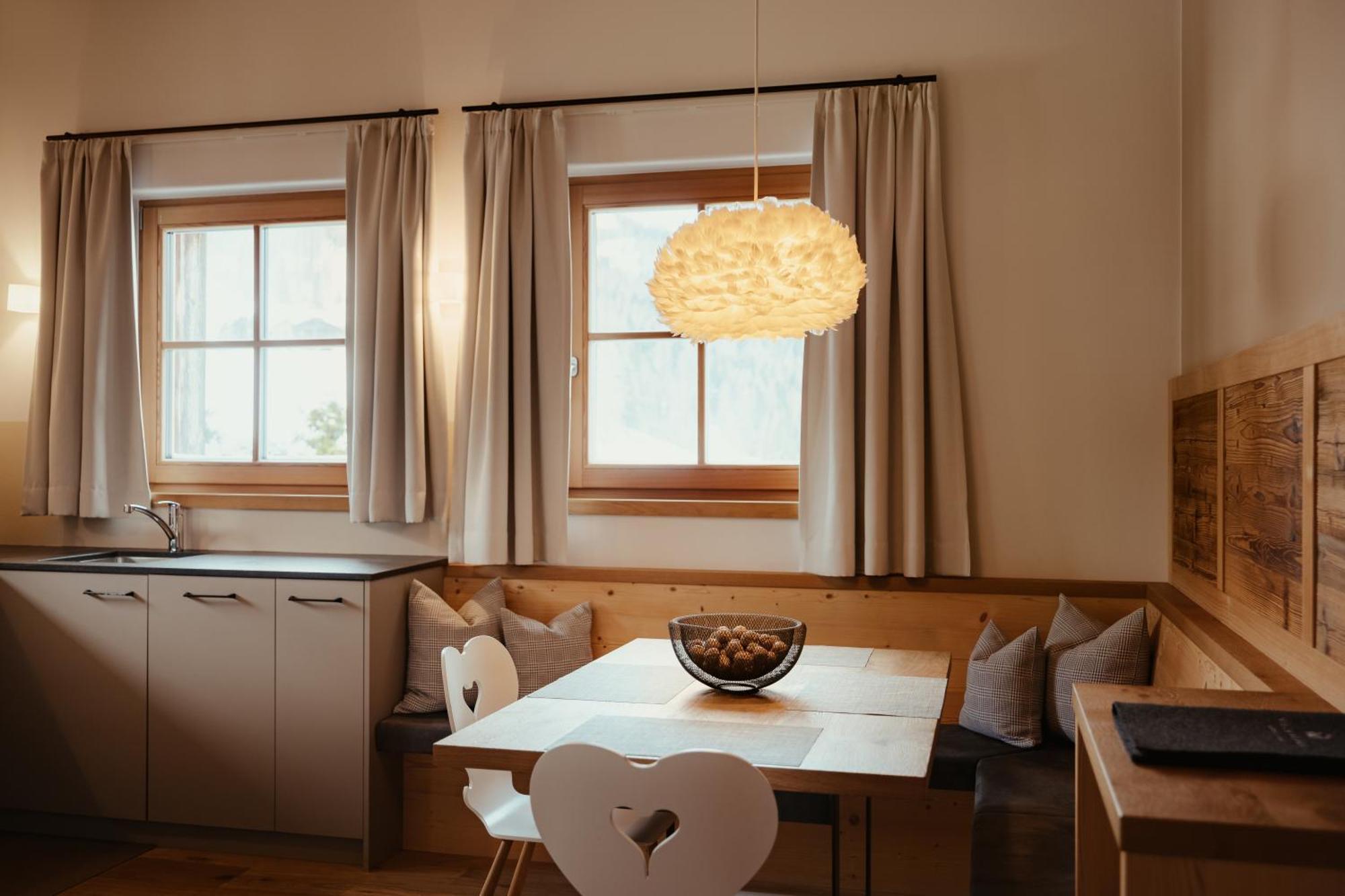 سان كاسيانو Villa Flora Mountain Lodges المظهر الخارجي الصورة
